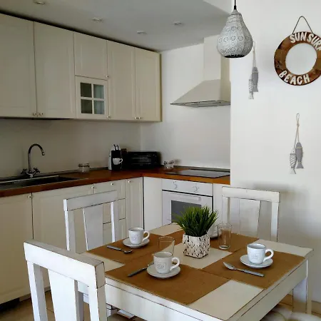 Апартаменты Lagos Sunset Sea View Private Roof Terrace